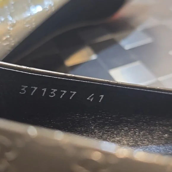 Gucci Metallic Gray Peep-Toe Flats - Picture 11 of 11